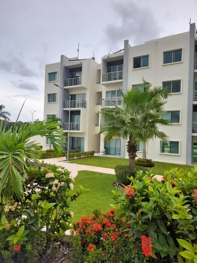Gorgeous Apartment HOEStel Long Island! Cancún Mexiko