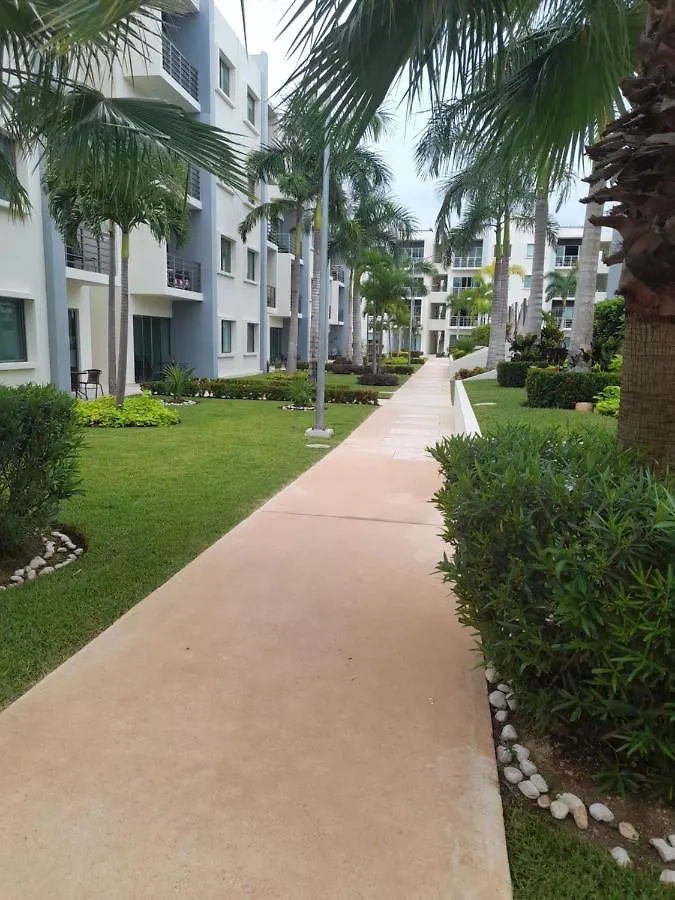 Gorgeous Apartment HOEStel Long Island! Cancún