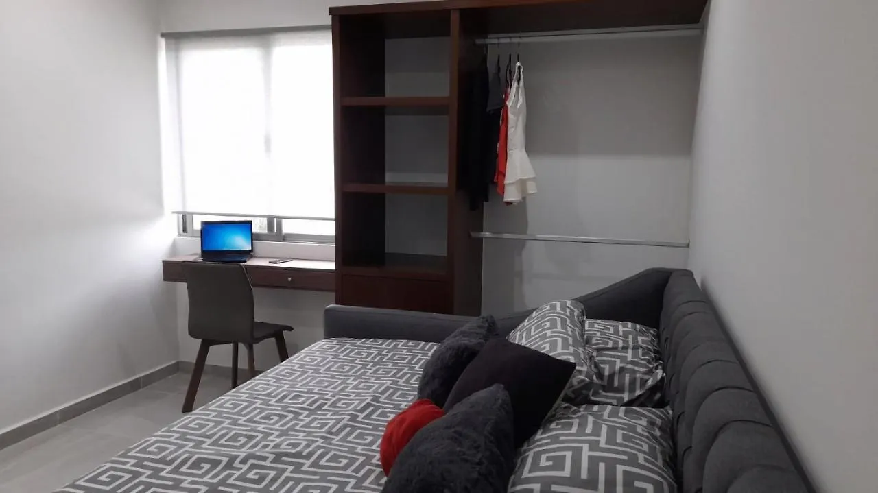 Gorgeous Apartment HOEStel Long Island! Cancún