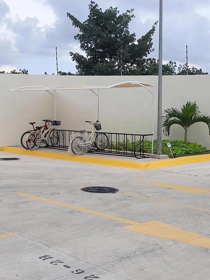 Gorgeous Apartment HOEStel Long Island! Cancún